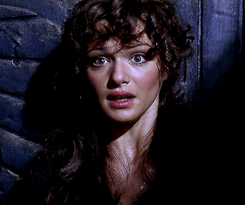 RACHEL WEISZ As EVELYN CARNAHANTHE MUMMY (1999) Dir. Stephen Sommers