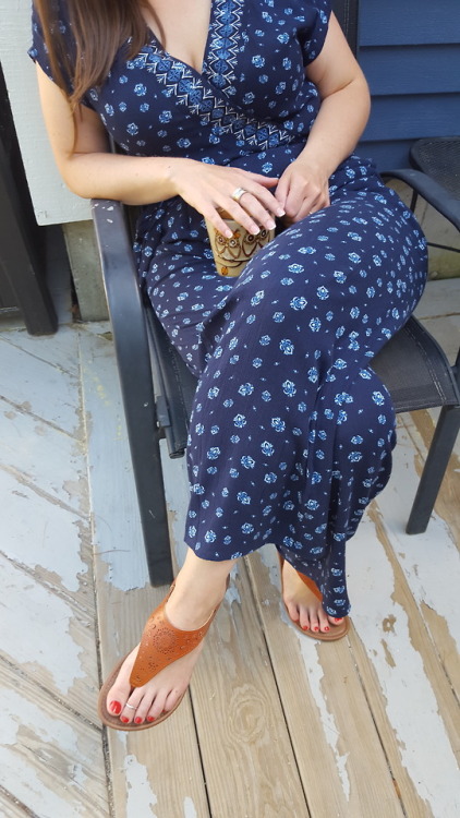 myprettywifesfeet: My pretty wife looking beautiful while having an afternoon coffee.please comment