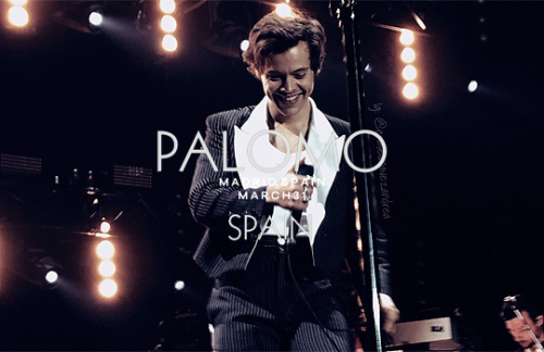 harrystylesdaily - Harry Styles - Live On Tour Looks // Part...