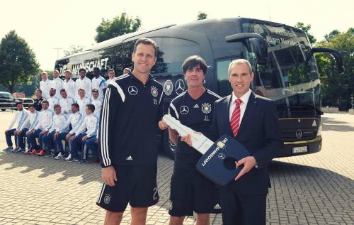 durmfan: DFB-Team with the new team bus