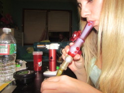 bluntxthoughts:  Nectar Collector in action