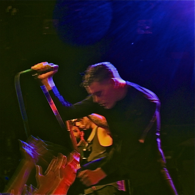 waitforsteadylight:   deafheaven @ MHoW, bkyn 
