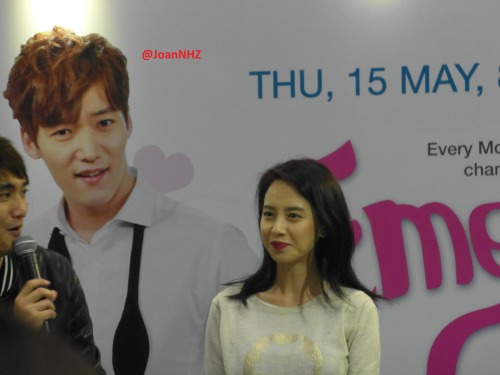 mongji-fan:  joan-loves-rm:  Emergency Couple Singapore Hi-5 session 15th May 2014(2)  Heard about w