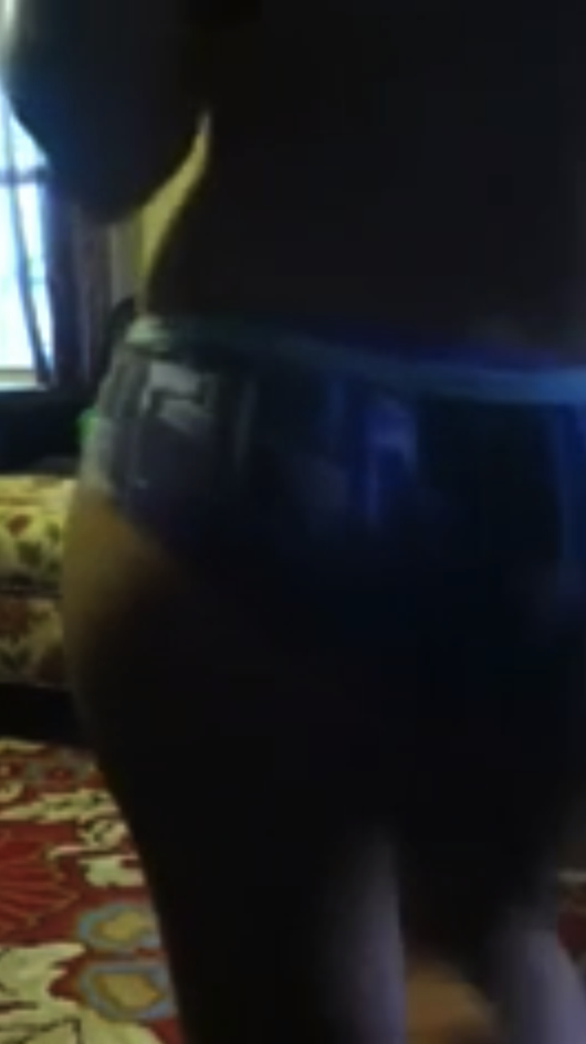 assiseverything:  She is a pro!submit your ass TODAY!!! We want to see it :) 🙈