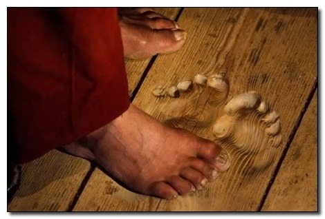 No, that’s not a taffy floor painted to look like wood grain, and it’s not the work of one man and a chisel. These footprints were actually worn into the wood by a Buddhist monk who stood in that spot to pray every day for 20 years