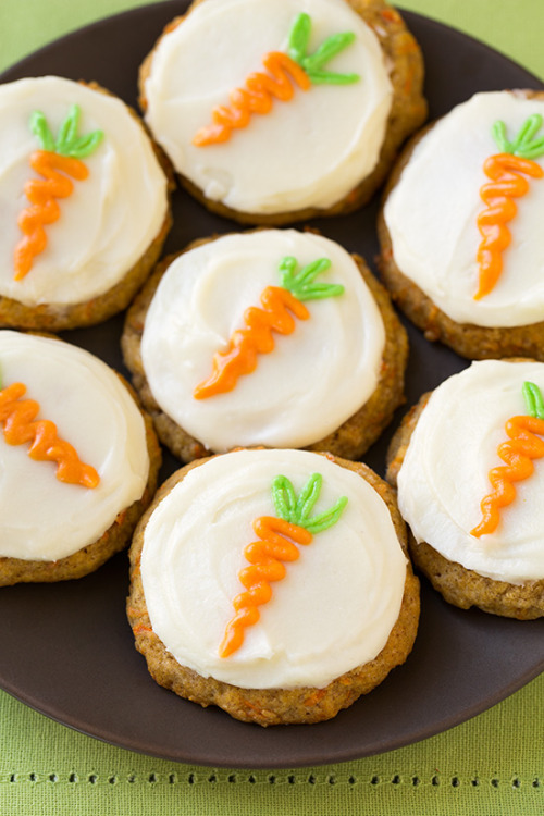 foodffs:  Carrot Cake Cookies with Cream Cheese FrostingReally nice recipes. Every hour.