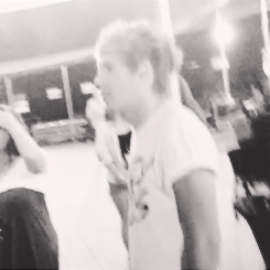 halfsleeper:  1D backstage 29/6/13 