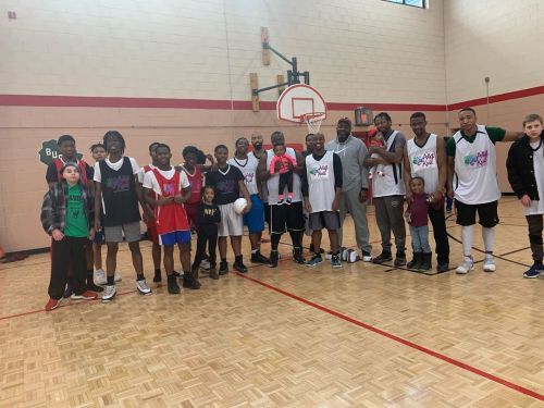 S/O to @santanaleeall4kidz for putting on a dope event. We showed no mercy on the kids. ‍♂️ But 