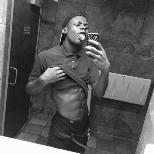 javonnie:  Black & White.
