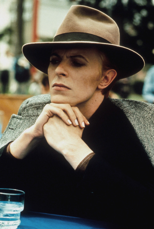 David Bowie in The Man Who Fell To Earth (1976)