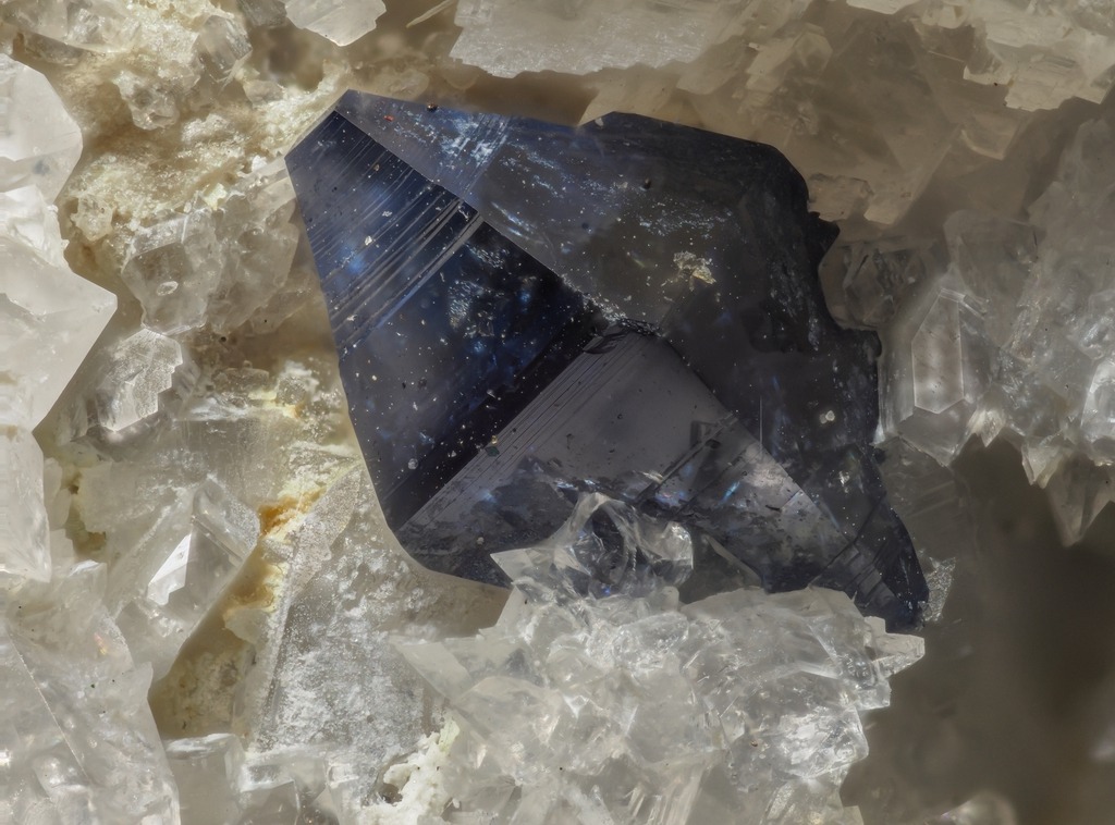 underthescopemineral:  Anatase   TiO2Locality:Plan-du-Lac, St Christophe-en-Oisans,