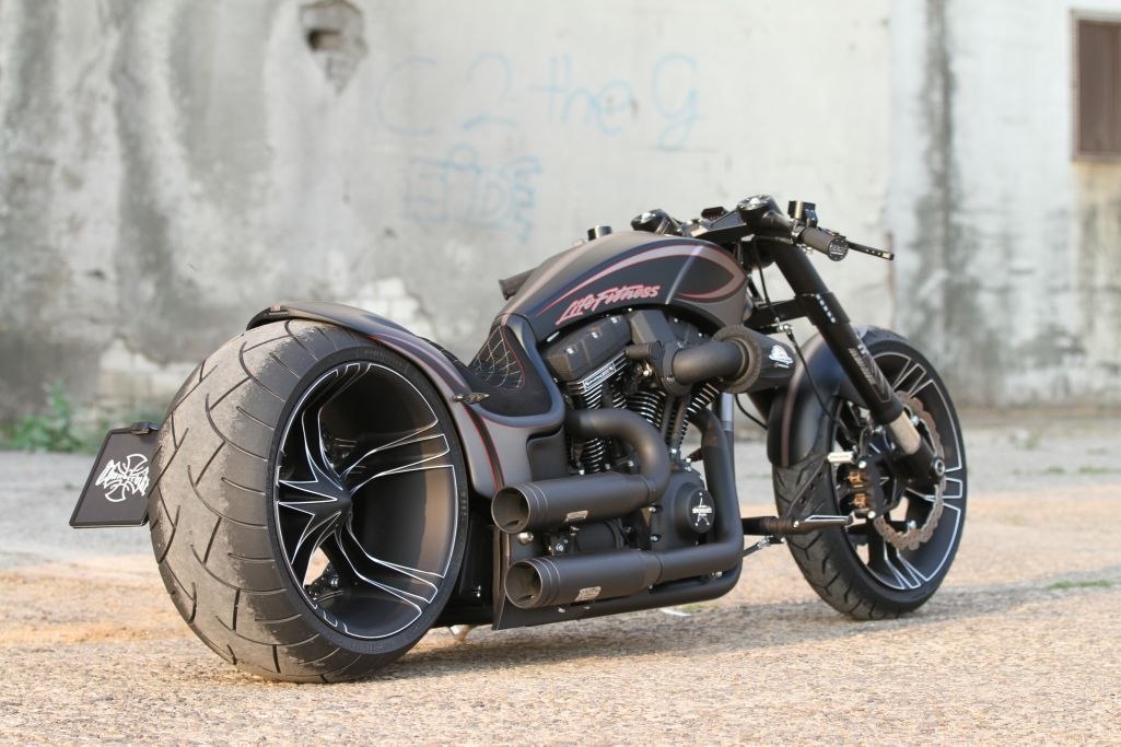 isfuckingfun:  Nice bike 