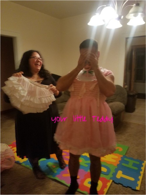 It was a pretty eventful friendsgiving abdl party. Miss Jackie put me in a dress then I got spankies