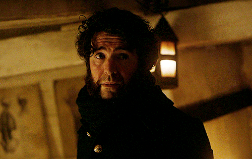 aaronsboots:Well, I might call you Doctor. You’re sounding very like one to me just now.