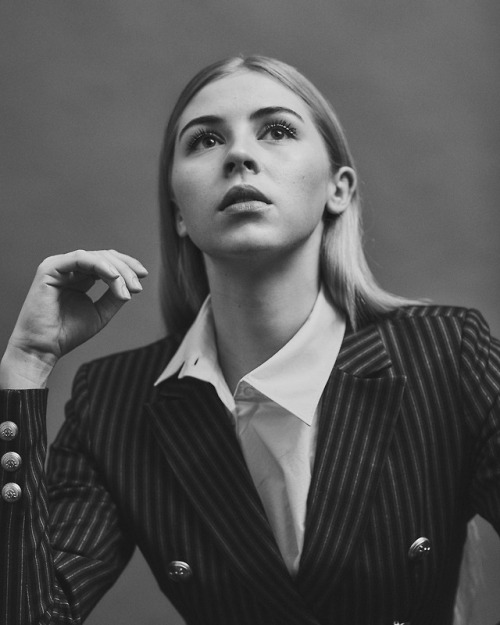 Hermione Corfield for “Phoenix Magazine UK”Hermione Corfield, 24, Gloucestershire, Actre