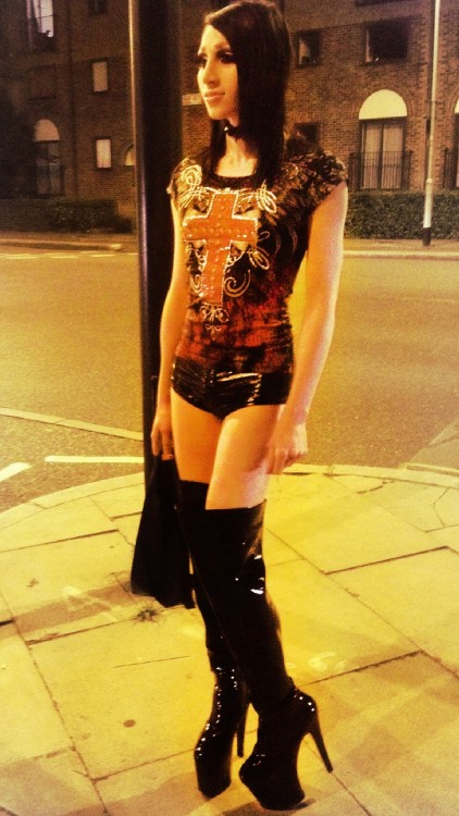 genderjukebox:  via satanka-depravatio.tumblr.com