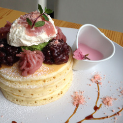 mochisoft:抹茶アイスと桜のパンケーキ