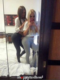 Weloveyogapants:  The Brunette &Amp;Amp; Blonde Twins