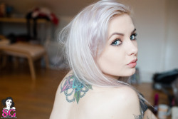 suicidegirlsalbum:  EmilyLaser Suicide - Platinum: 46 images¡See and download FULL SET!