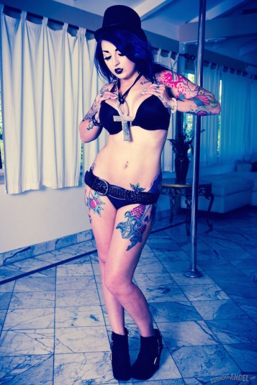 comicbookcosplayvixens:       Death of The Endless by Draven Star  