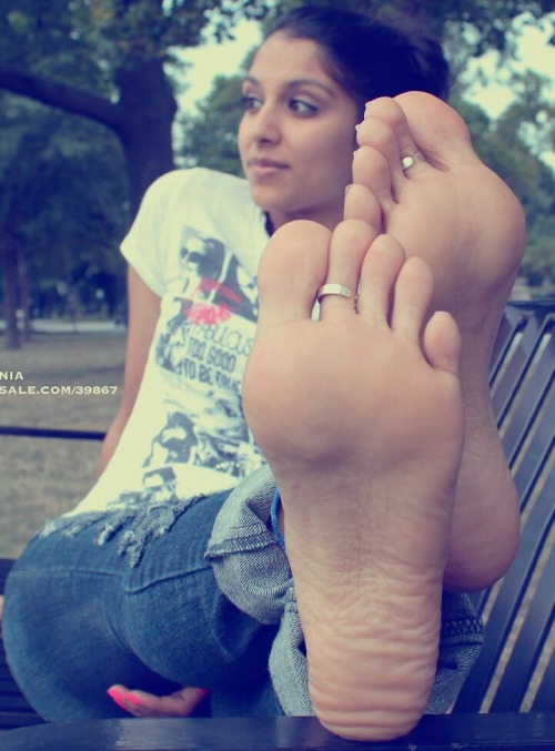 ilovegirlsoles