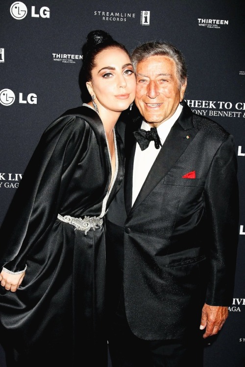 [PHOTO] — Lady Gaga and Tony Bennett attend the «Cheek To Cheek: LIVE!» at Lincoln