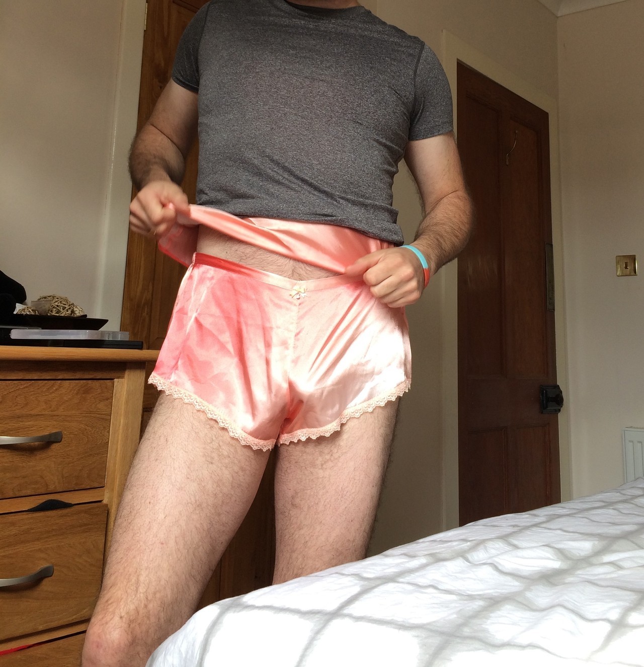 nightielover:  gaynnylons: panties4guys: A glimpse into my bedroom (blush) I guess