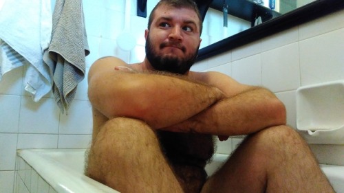 XXX oneballharry:  Big bear. Small tub. Meh. photo