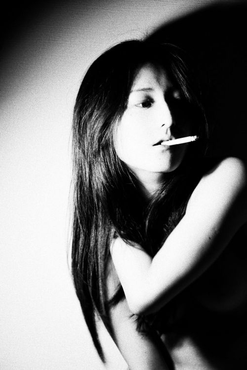 sowhatifiliveinasmalltowninjapan: the girl who always smokes Hibiki Tokiwa