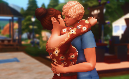 mystelise:Happy Valentine’s Day. Made a mini pose pack for you guys!3 Couple posesYou need the Telep