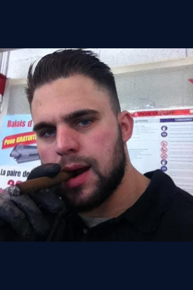 worshipalphamales:  FUCK. ME. SWOON 