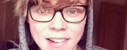 Ashton irwin date of birth