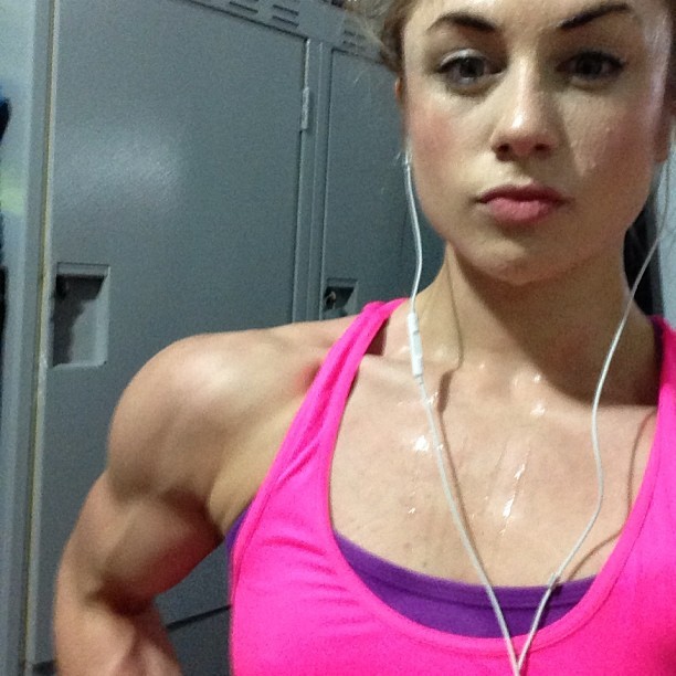 Muscular Girls in Motion
