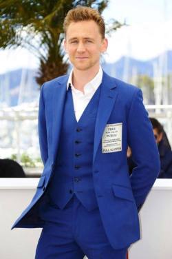 anathezebra:  Hiddleston wearing a TARDIS suit. Yes. This may break the internet. 