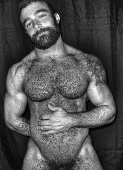 pussyonfire:Brian Maierhttp://pussyonfire.tumblr.com/archive