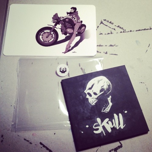 jpkalonjiart: Surprise in my mailbox today,I’ve got my sample of skull !!! Thank’s 