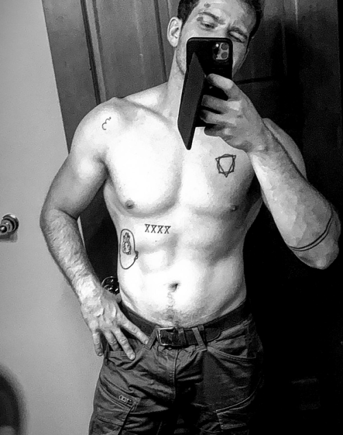 OLIVER STARK on Instagram Stories 10.24.20