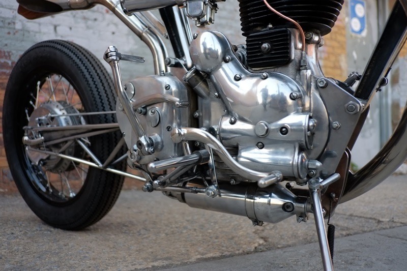 racecafe:  zhigelev:  Royal Enfield Bullet 500  WOW 