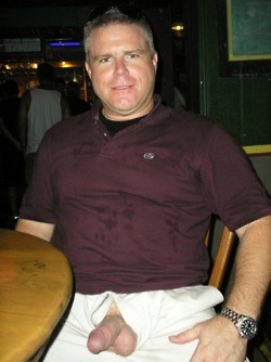 dadsnme:  one of my favorite men on the internet. I need to see a full body nude