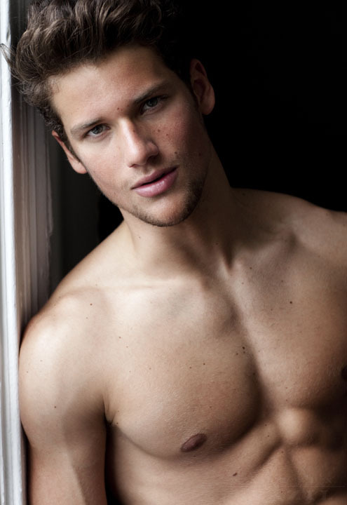 malemodelizer:  Arthur Sales