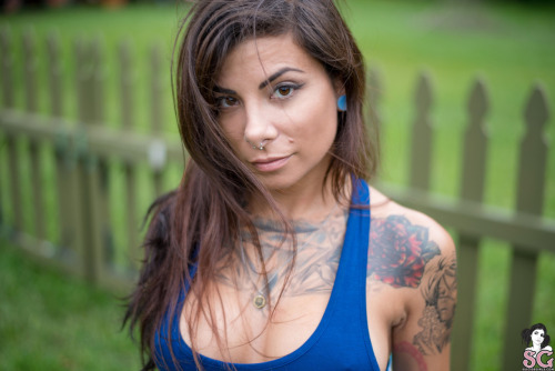 Porn photo altmodelgirlcrush:  Linzz Suicide