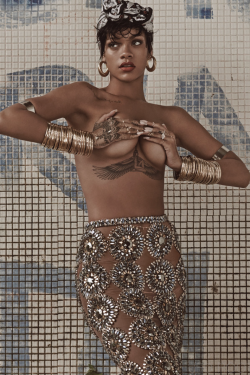 insanity-and-vanity:  Rihanna for Vogue Brazil,