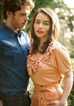 tomlhardy:  Emilia Clarke & Richard Madden.