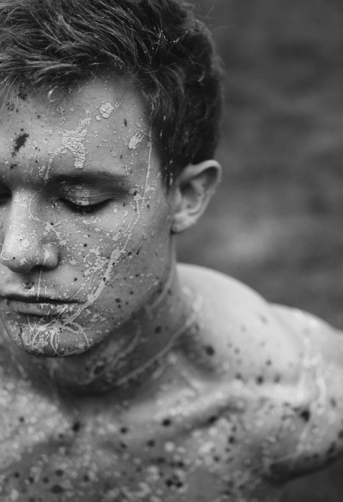 alexbischoffphotography:  Another one of my painted self portraits 