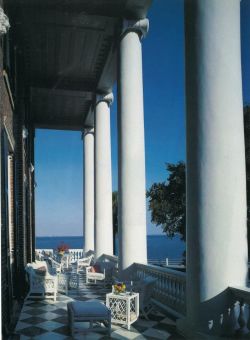 scurvyoaks:   Porch of the Robert William Roper House, built 1838 