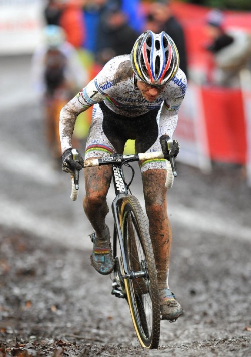 youcantbuyland: womenscycling: Marianne Vos, Cyclo-cross World Cup 2013, Namur via Cyclo-cross World