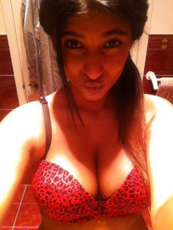 Kirtu Episodes - Indians Hottest Clevage Collection Ever    kirtuepisodes.com - brings you the most hottest Clevage Collection of Indian Girls  For More Indian Stuff, Visit here- http://goo.gl/Hq8fJQ  