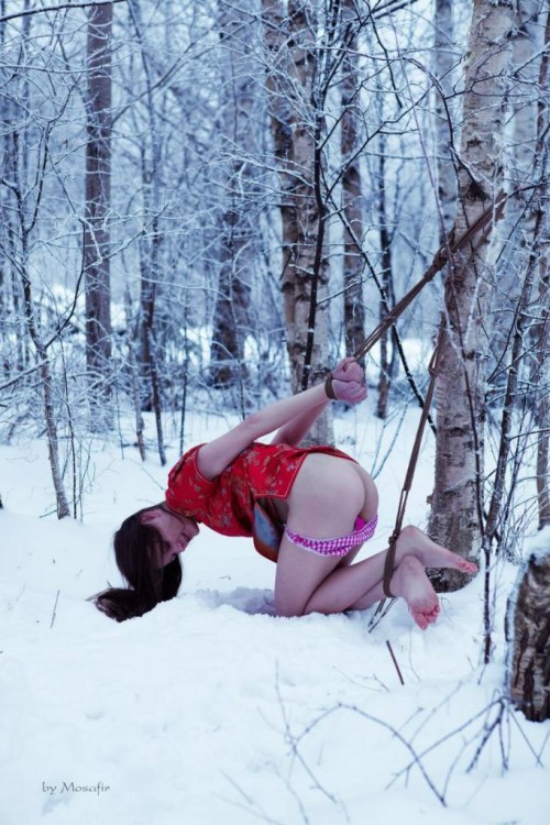 sasha-ishemia:  Ropes by Mosafir.Model: me.Winter porn pictures