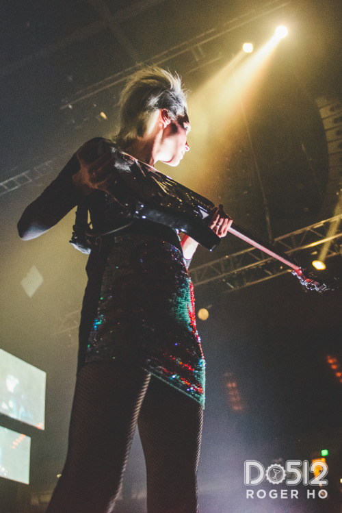 uptightcitizensbrigade:  The Black Keys & St. Vincent - Frank Erwin Center - 12/19/2014  Photos by Roger Ho 
