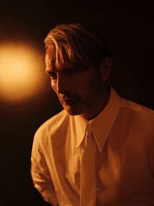 CLICK HERE for more Mads Mikkelsen 